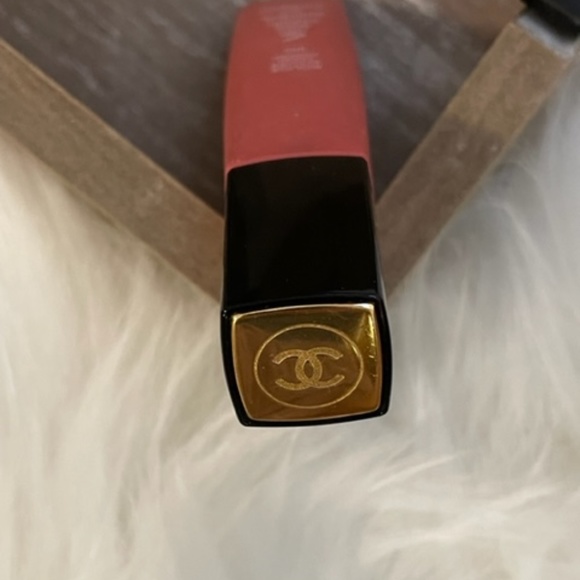CHANEL Rouge Allure Liquid Powder - Picture 2 of 2
